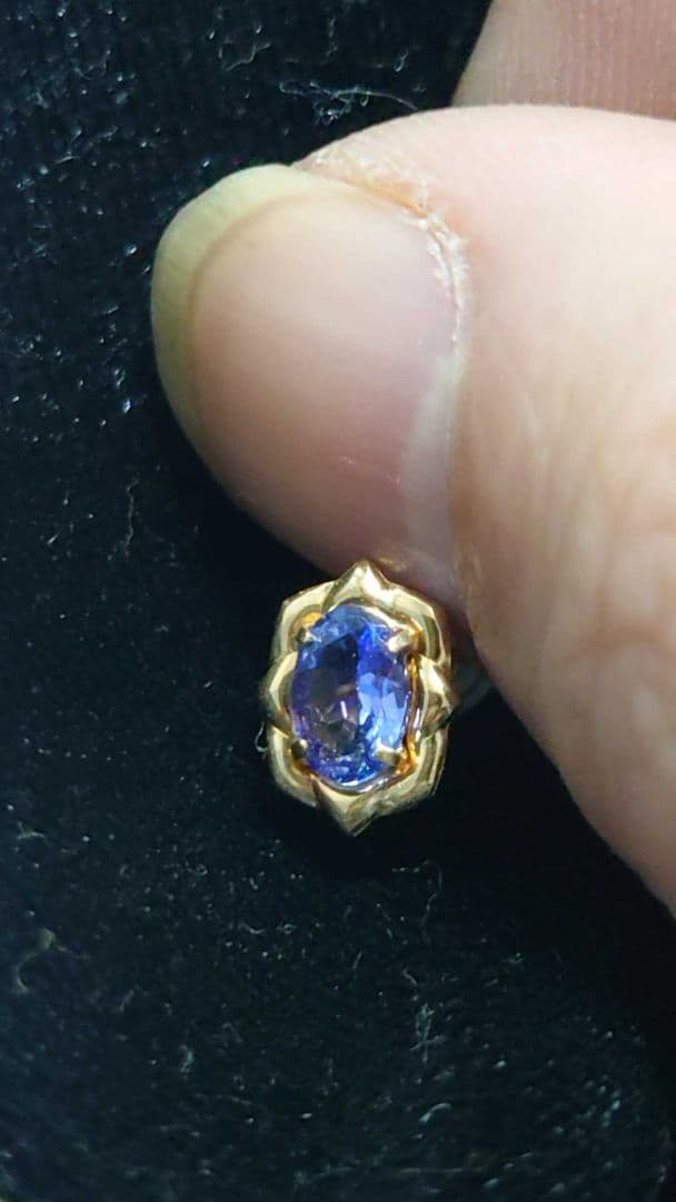 k18 タンザナイト　ピアス　0.6ct　天然石　片耳用