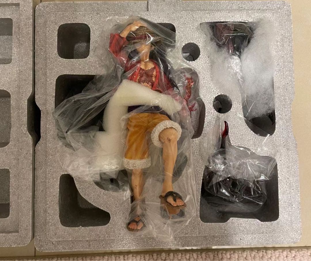 ワンピース LX-STUDIO 四皇 ルフィ  フィギュア