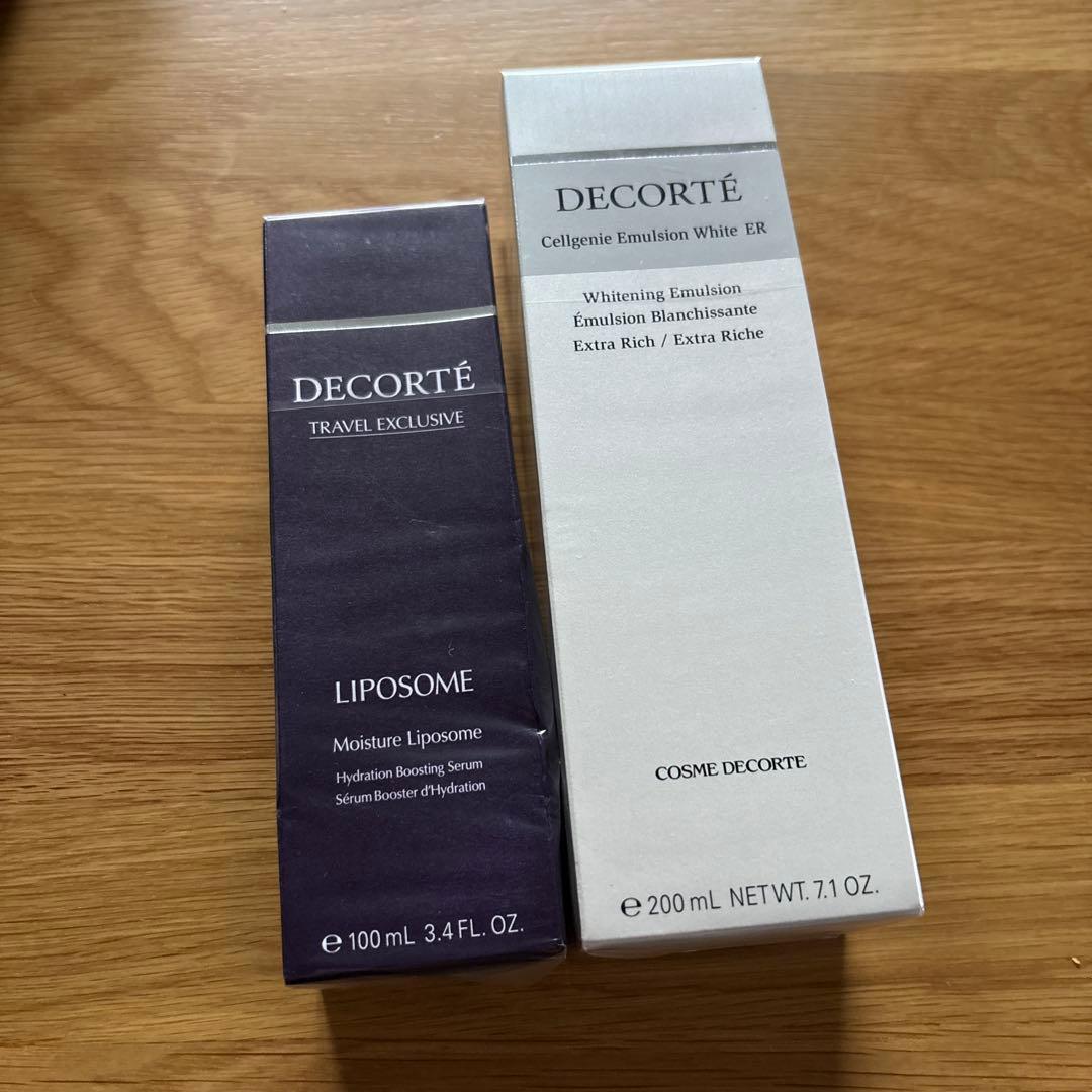 コスメデコルテエマルジョンホワイト乳液とモイスチュアリポソーム100mlのセット
