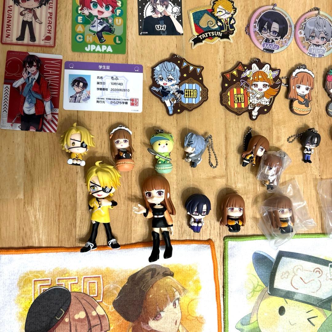 カラフルピーチの公式グッズまとめです