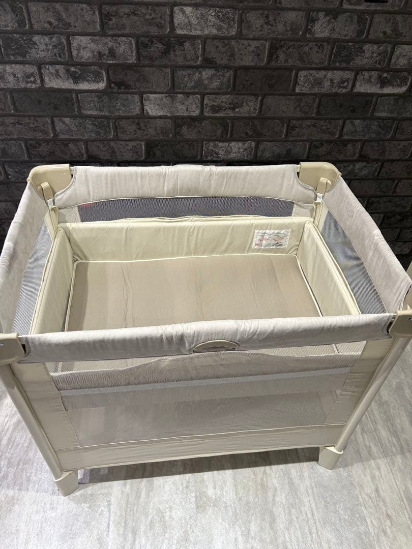 新品同様♡　Aprica ココネル エアープラス AB ホワイトグレー　収納袋付