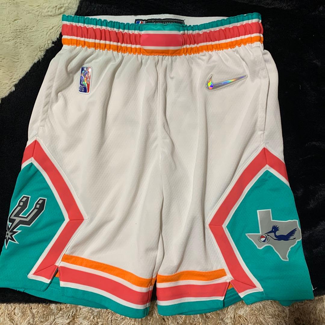 12 NBA スパーズ　サンアントニオ　バスパン