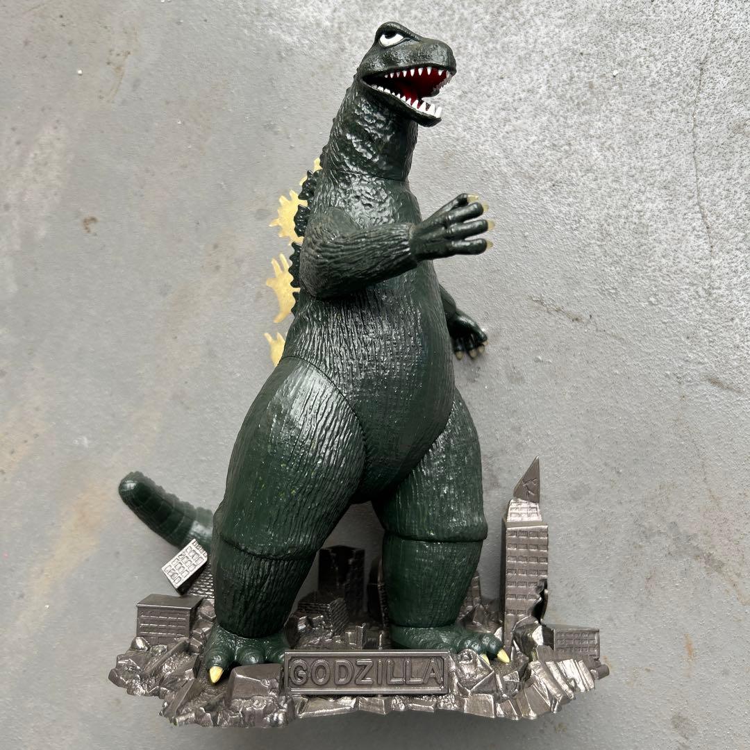 ゴジラ　フィギュア　GODZILLA
