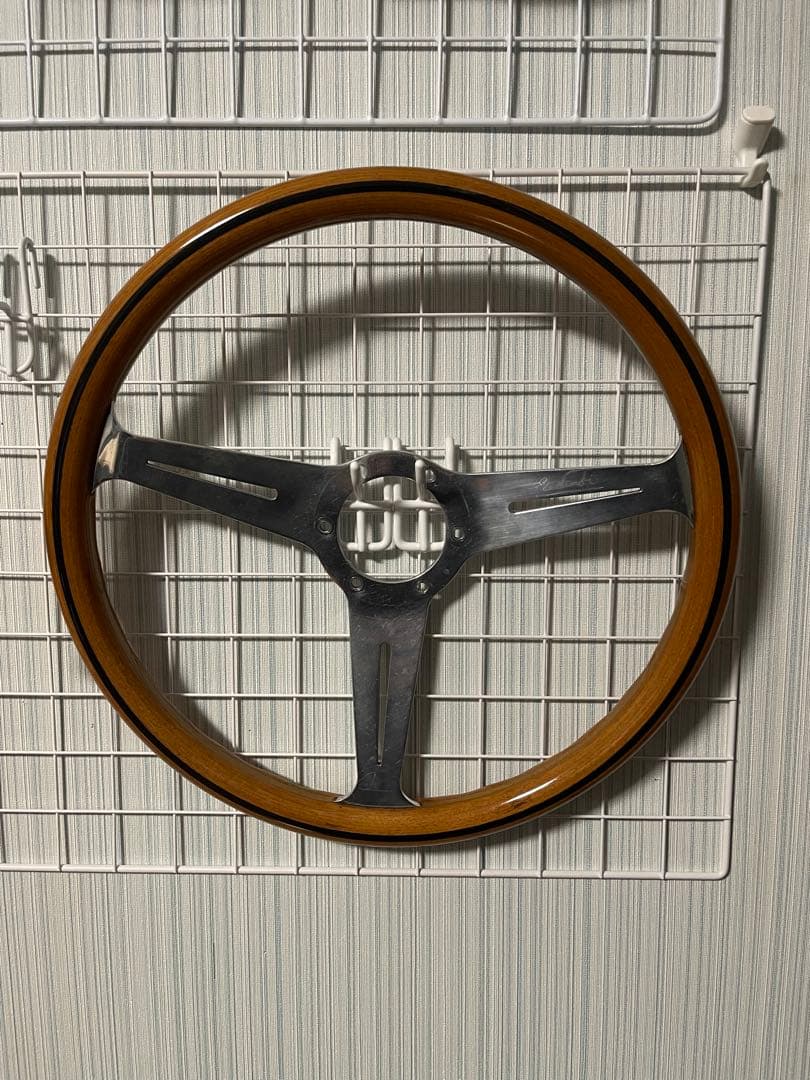 値下げ【NARDI】ナルディ クラシック ウッドステアリング 36Φ 箱あり