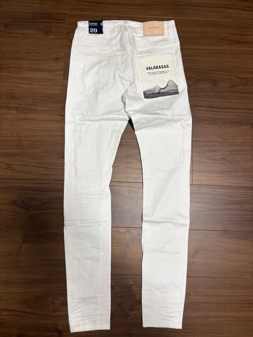 【新品】 VALABASAS スキニー ホワイト サイズ29