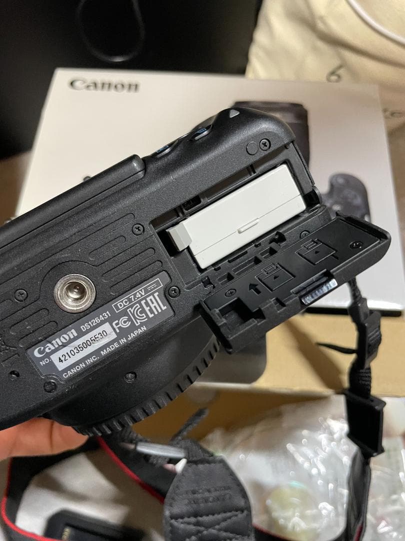 Canon キヤノン EOS Kiss X7i ボディ デジタル一眼レフカメラ