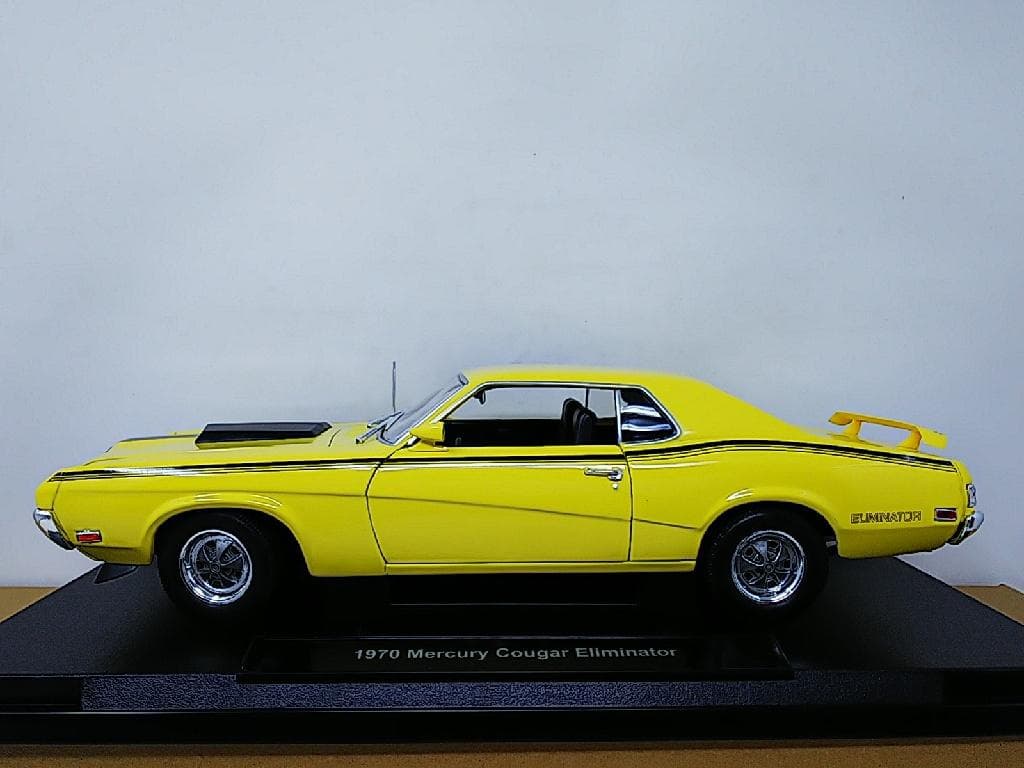 ウェリー 1/18 マーキュリー・クーガー・エリミネーター ダイキャストカー