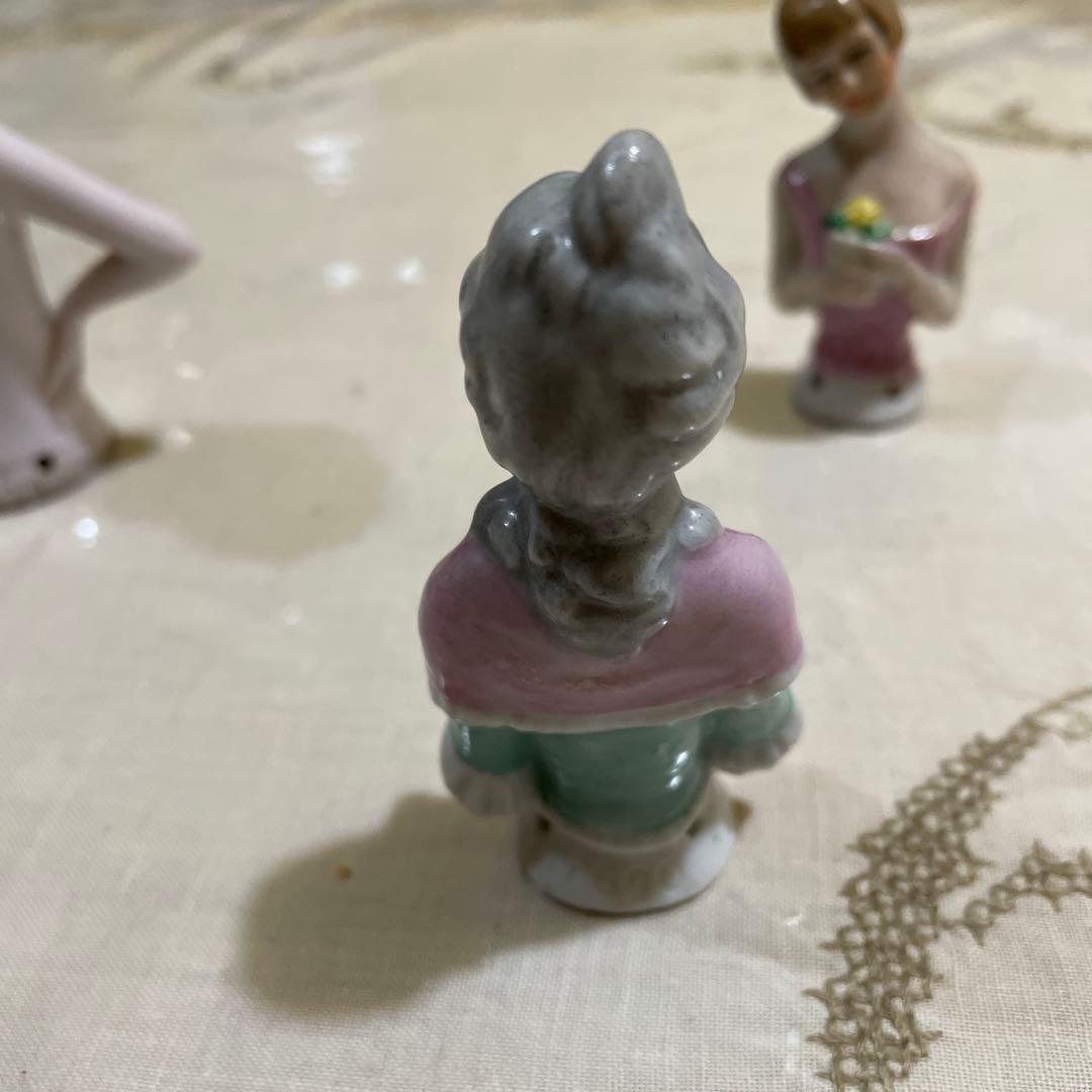 584ハーフドール3体陶器の女性像 イギリス買い付けピンクッション