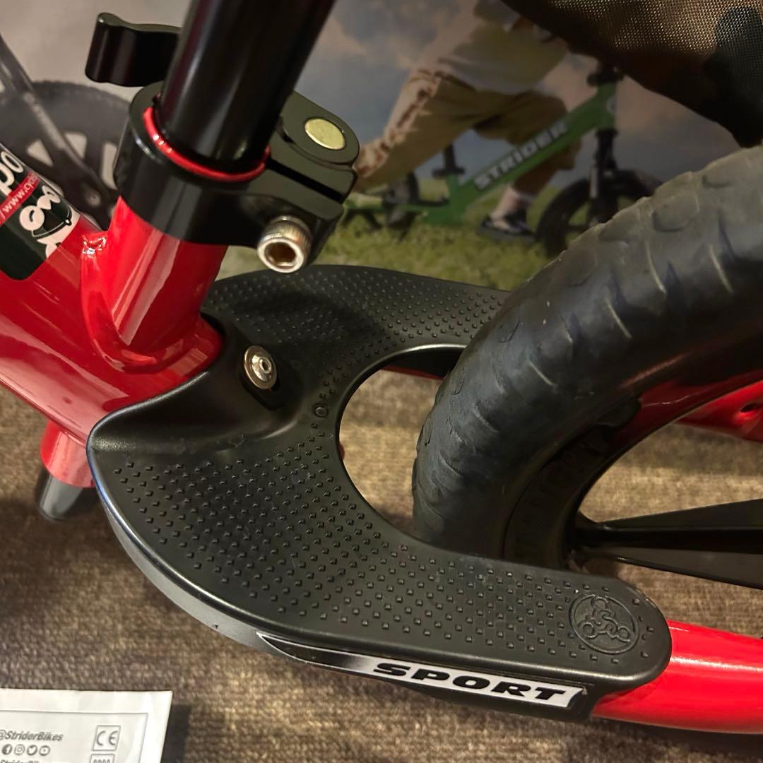 ★美品★ストライダー　レッド　STRIDER 12インチ　スポーツタイプ　箱付き