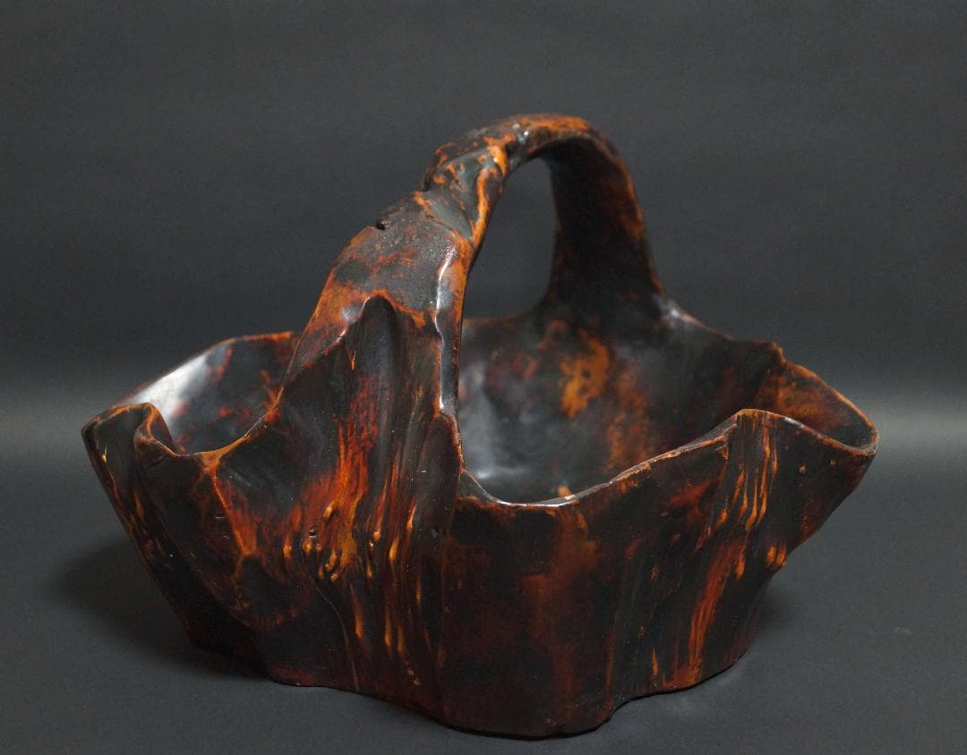 大きな自然木切株 変木 奇形木 くり抜き バスケット籠 カゴ 花籠果物籠オブジェ