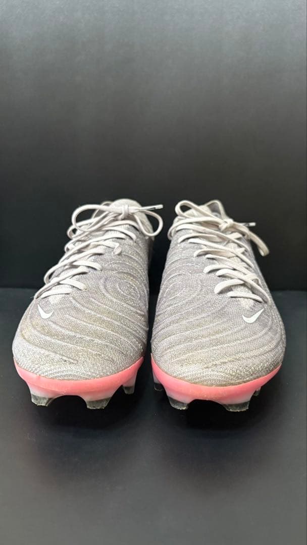 Nike ファントム　 サッカー スパイク グレー/ブラック/ピンク