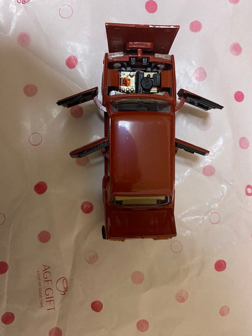 旧ソ連 ソビエト製 ミニカー LADA ラーダ VAZ-2105 1/43