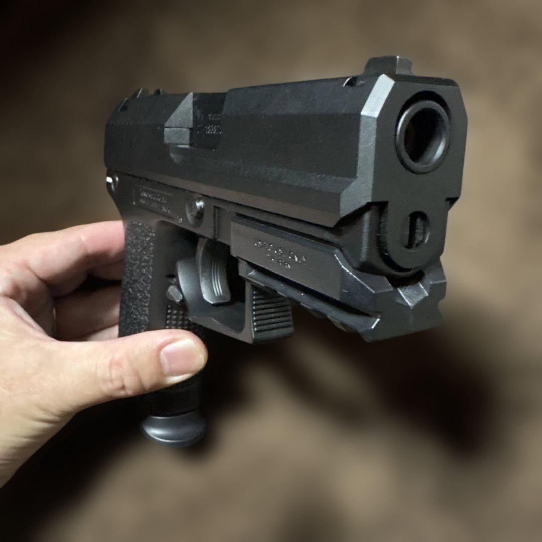 【超メルカリ祭限定価格】東京マルイ ガスブロ USP コンパクト 外装カスタム