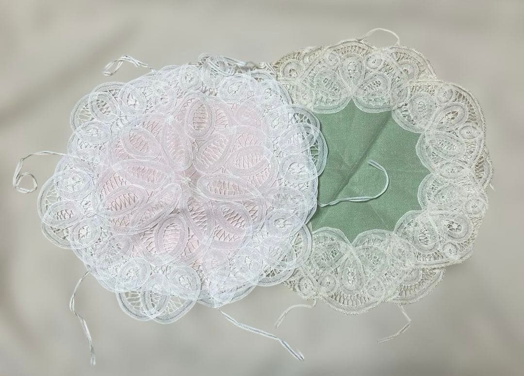 優しいオークル生成り　レース　スコーンホルダー