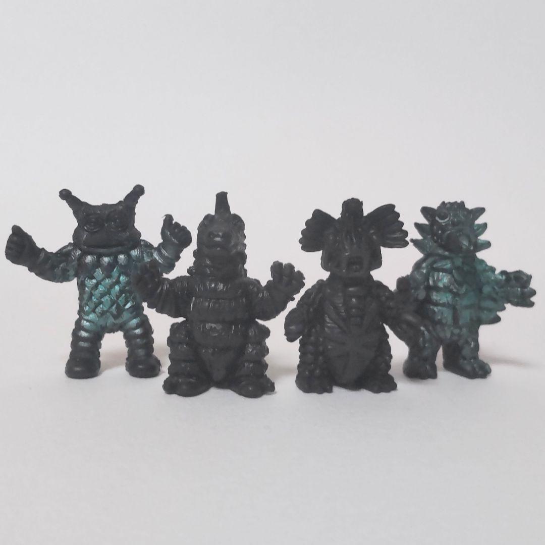 loaolさん用★コレ380~381　ウルトラマン怪獣消しゴム