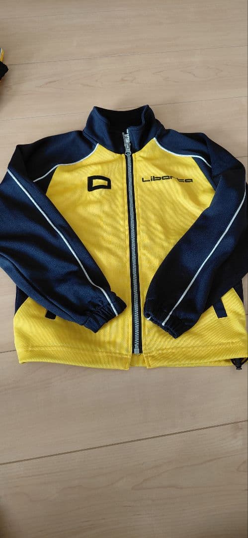 Liberta サッカーウェアとソックスセット　１１５センチ