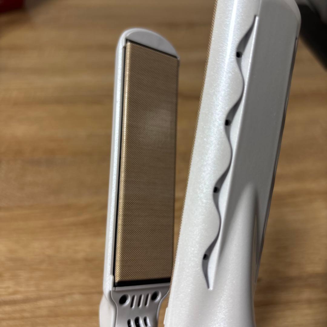 KINUJO ストレートヘアアイロン 絹女　LM-125 美品　本体のみ　最安値