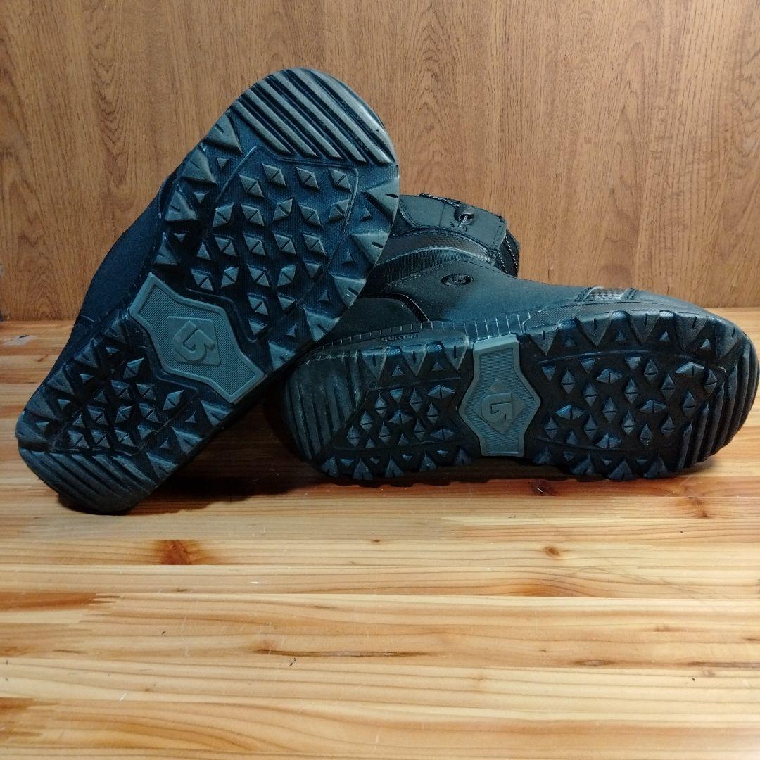 美品　BURTON　バートン 　スノーボードブーツ　26048