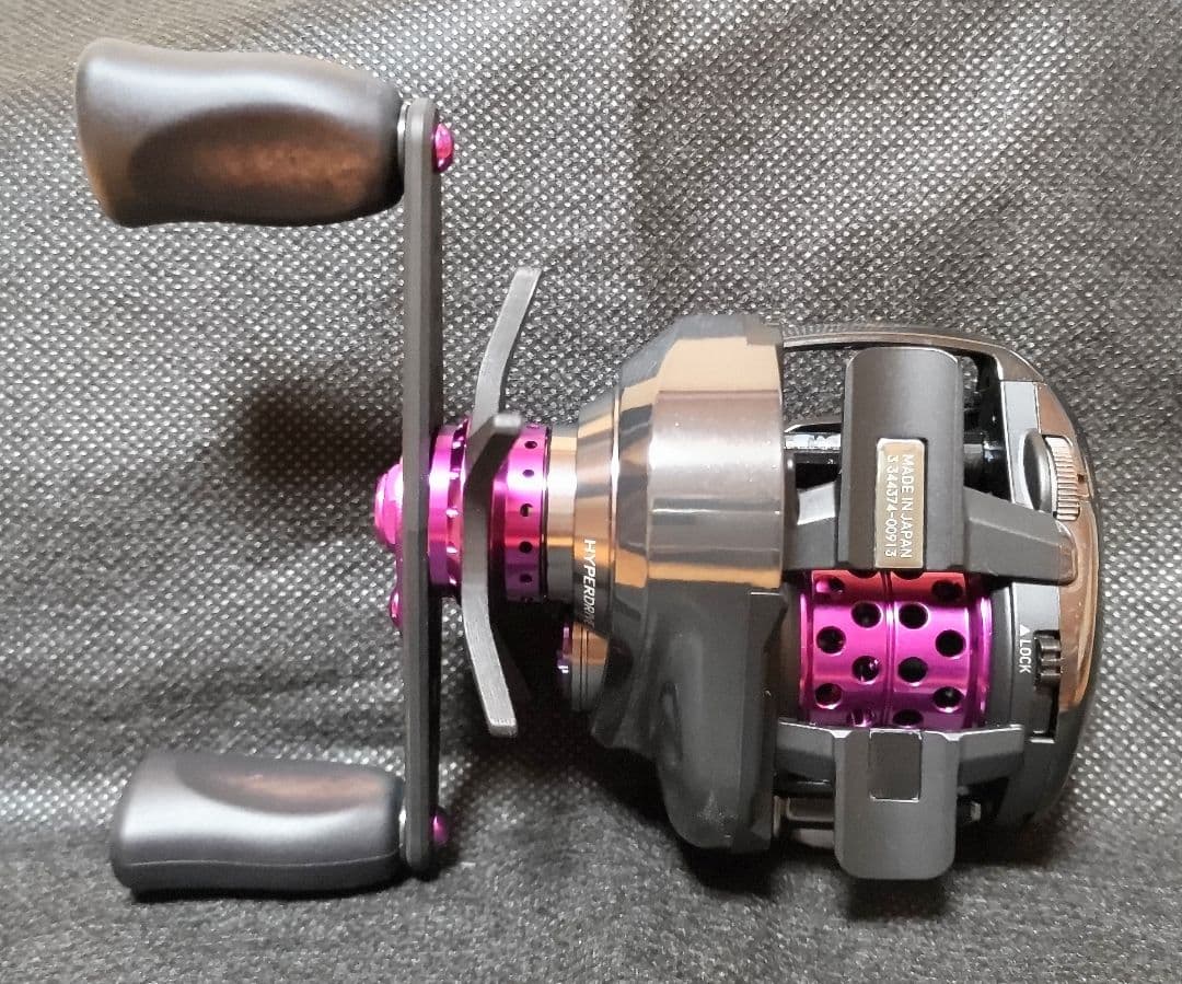 26スティーズ SV LIGHT TW 100H（右）KTF フィネススプール