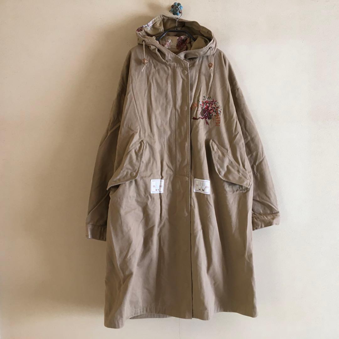 ピンクハウスコート　花刺繍