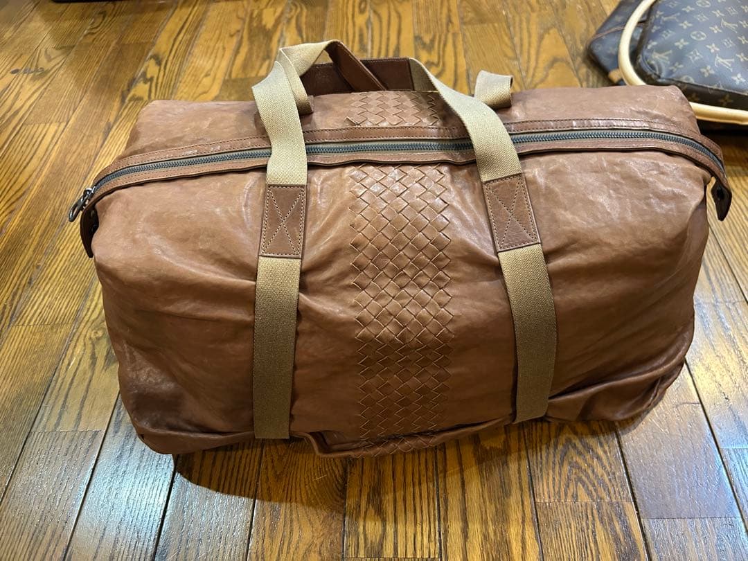 ボッテガヴェネタ イントレチャート レザー ボストンバッグ