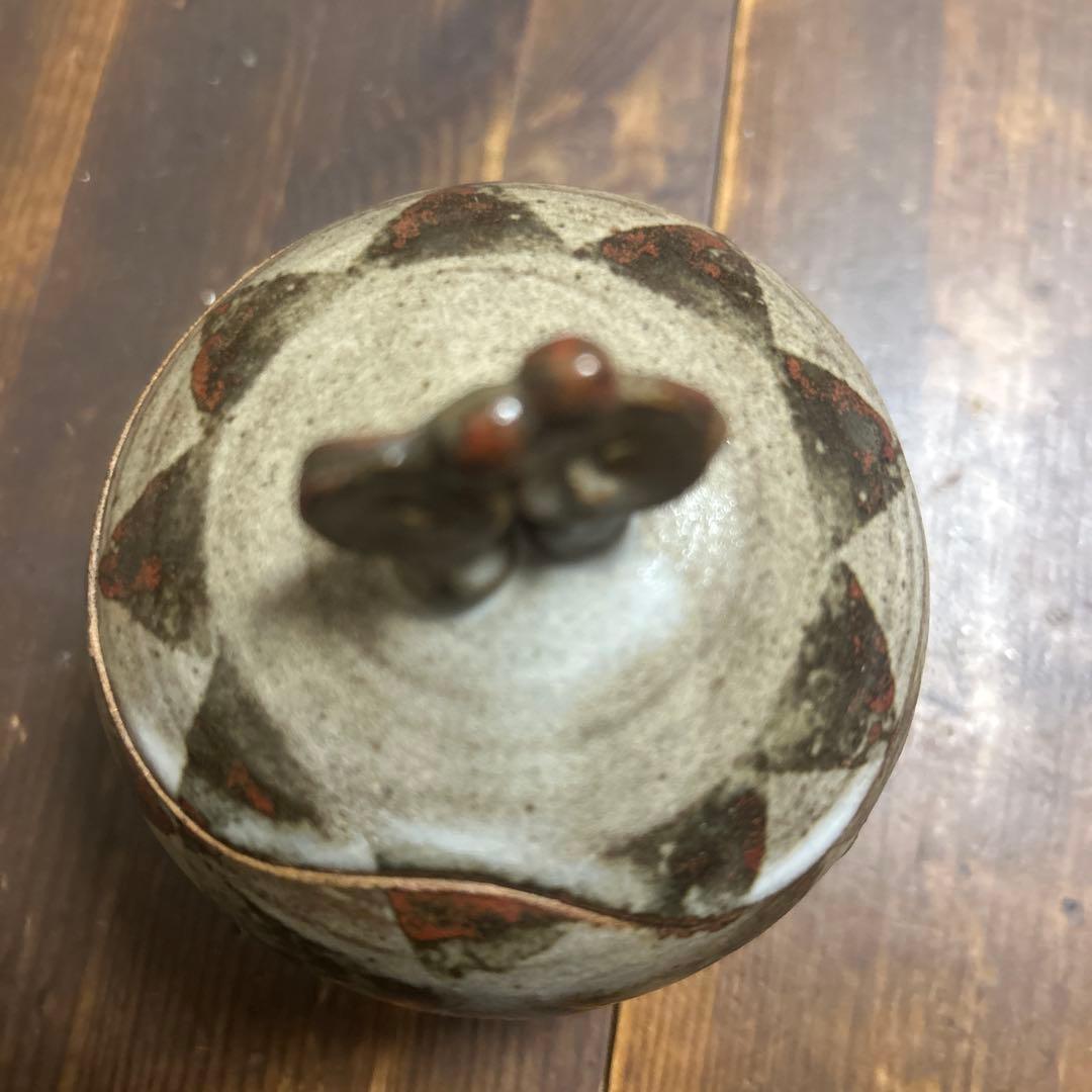 作家　陶芸作家　工芸品　蓋物　茶道具　シュガーポット　小物入れ