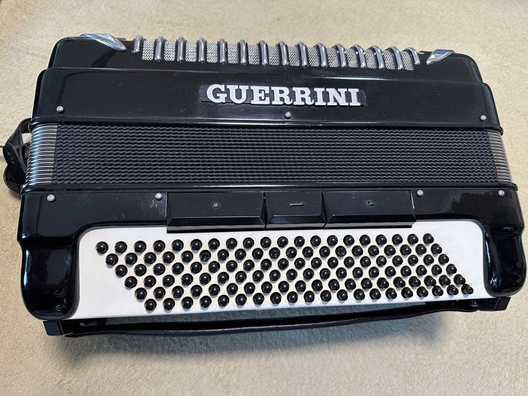 GUERRINI アコーディオン 黒