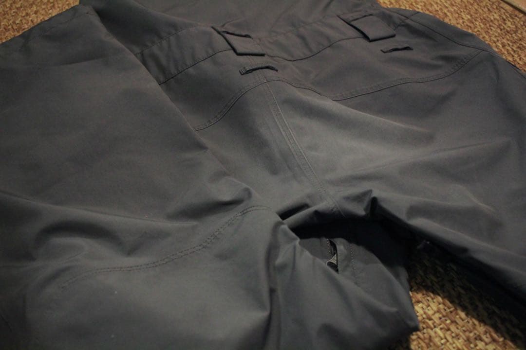 241 GORE-TEX 2Lビブパンツ スノーボードウェア