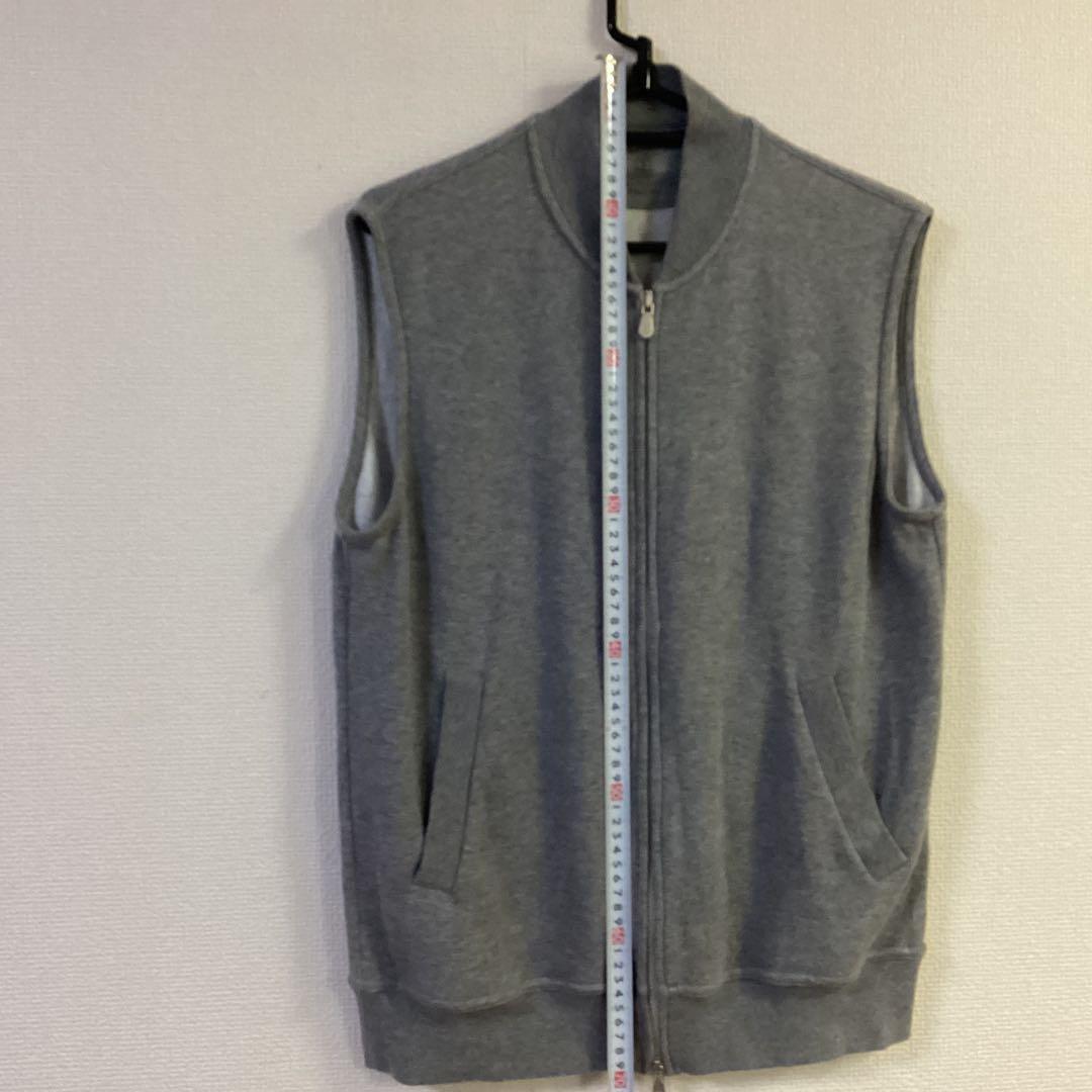 ブルネロ クチネリ　グレー ノースリーブ ベスト ダブルジッパー
