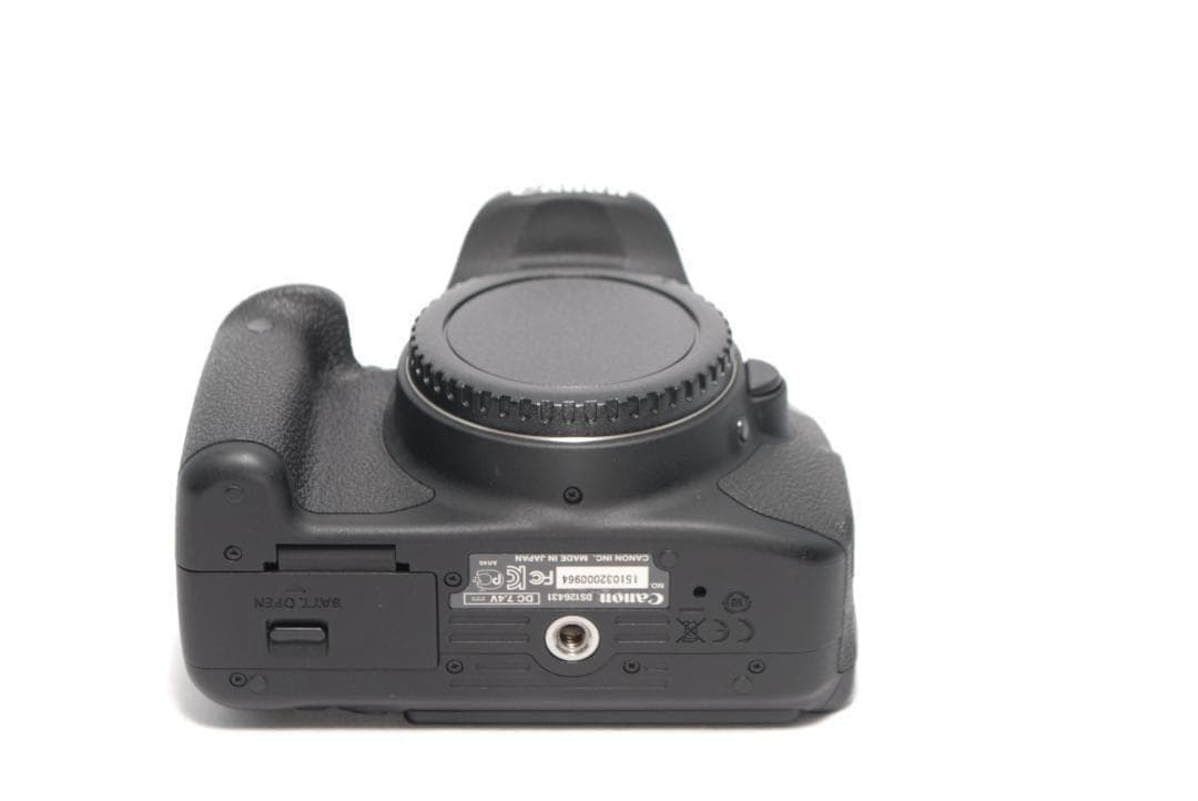 ✨Canon Kiss X7i✨レンズキット✨高速手振れレンズ付✨一眼レフカメラ