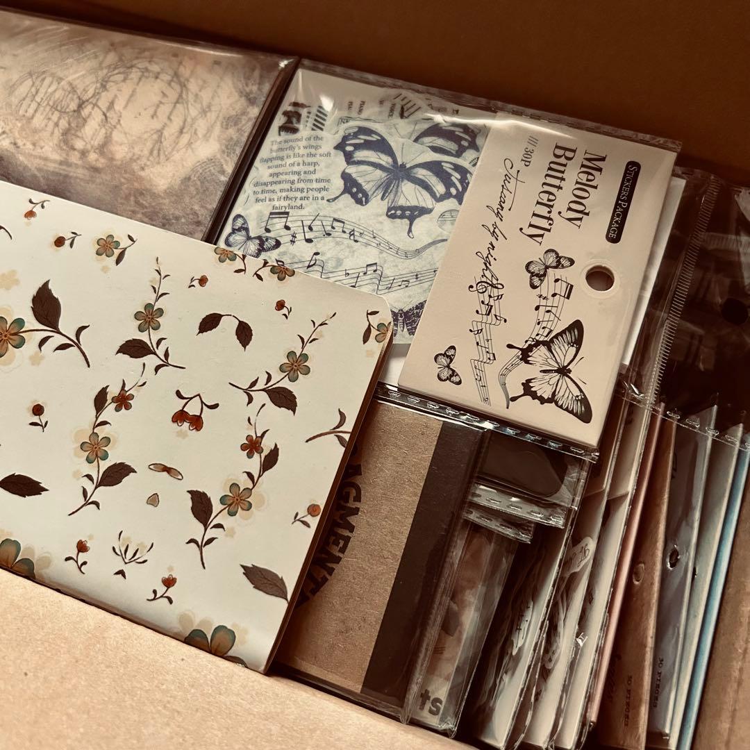 コラージュ素材大量まとめ売り＊ノート付き 紙モノ スクラップ ジャンクジャーナル