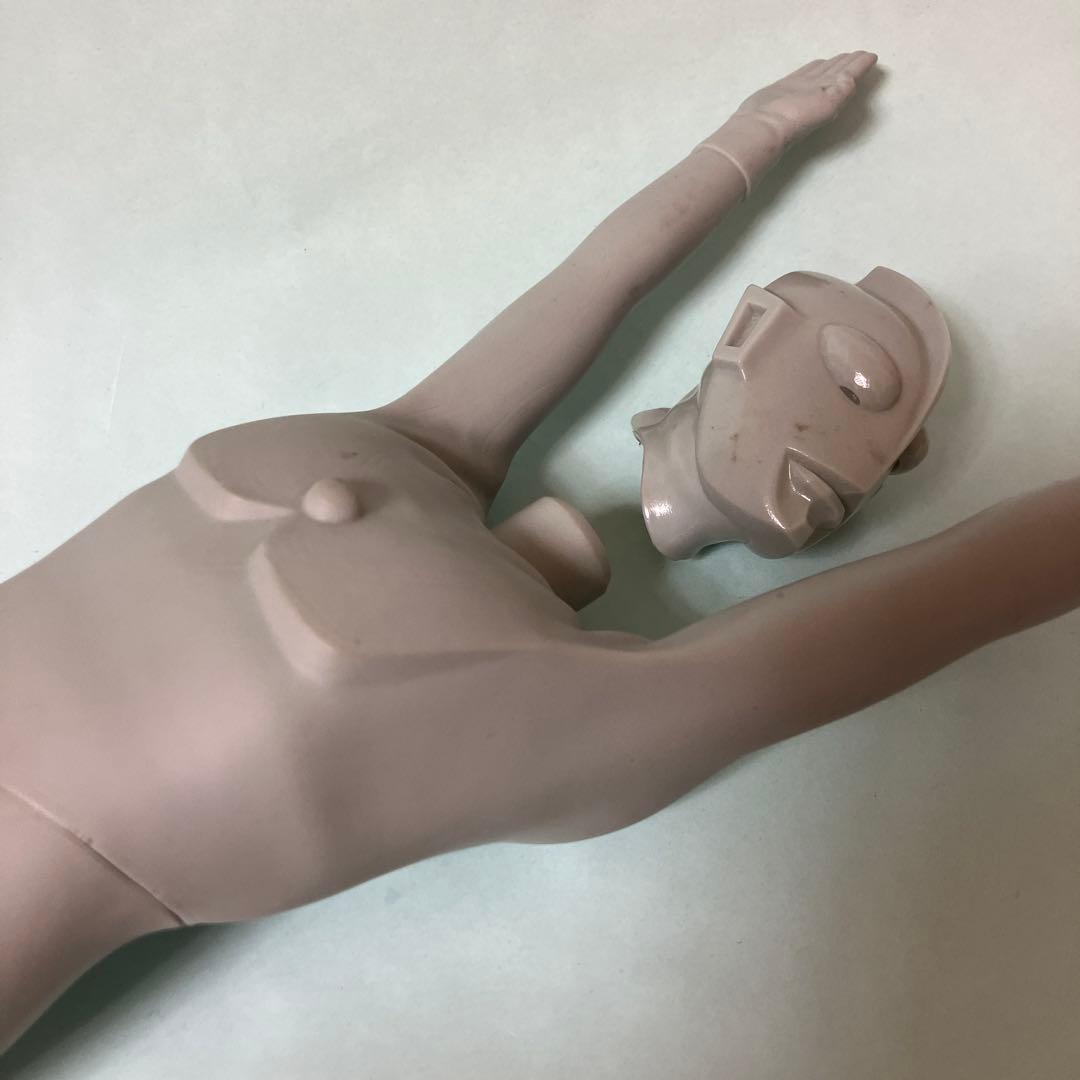 帰ってきたウルトラマン フィギュア飛行ポーズ