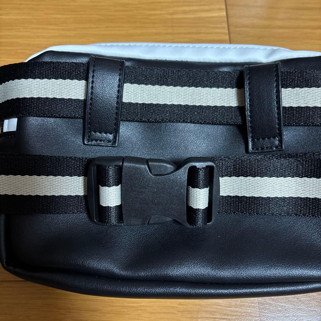 ランバンスポール　 レディースウエストポーチ