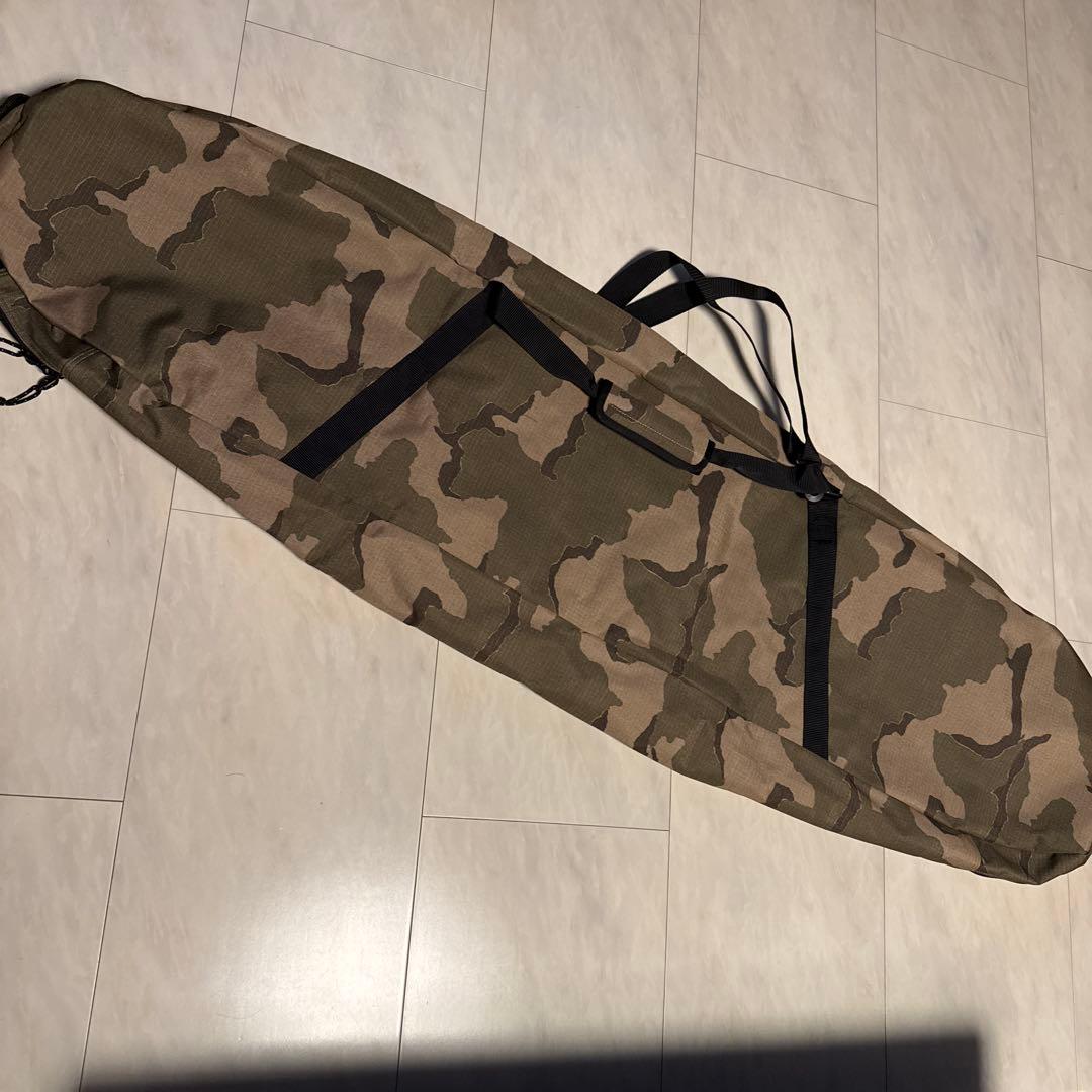 BURTON 迷彩 スノーボードバッグ