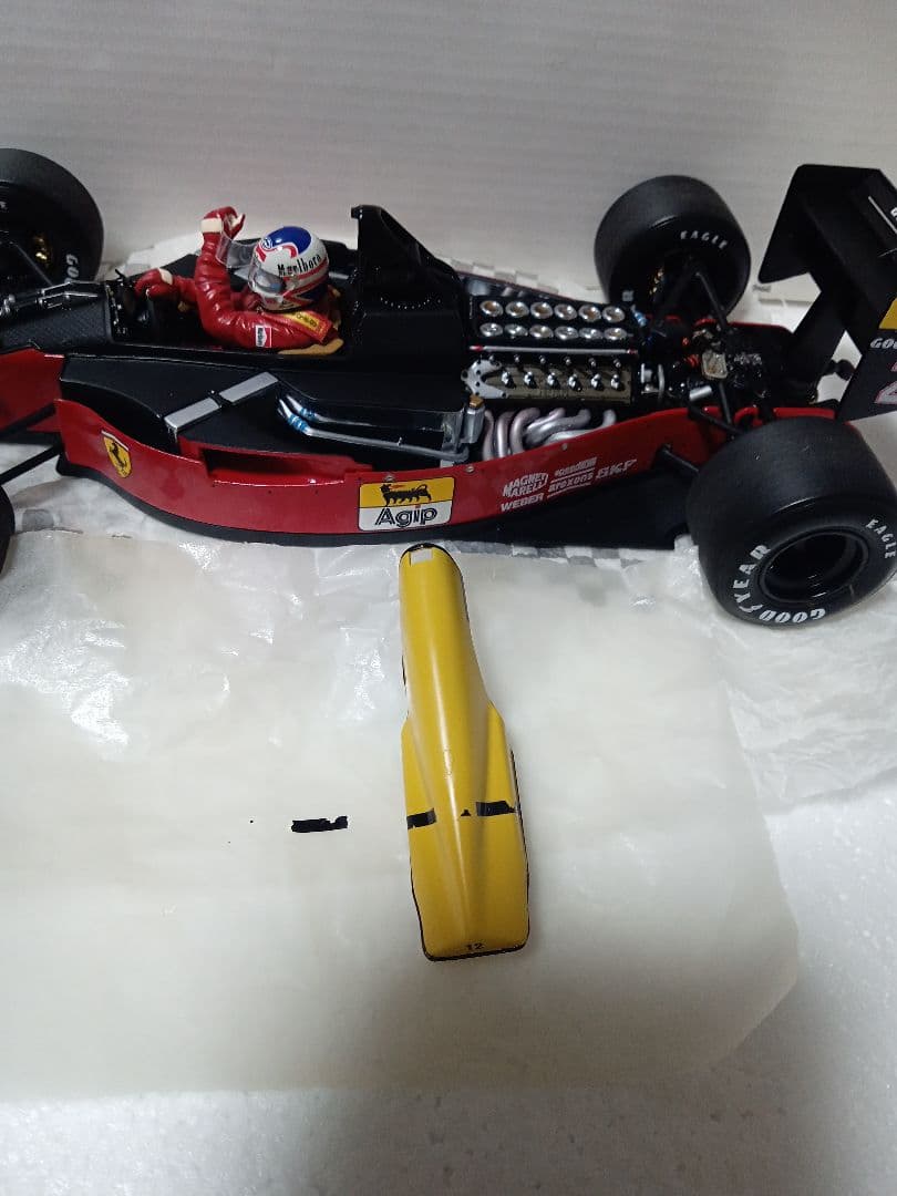 エグゾト1/18フェラーリ641/2マンセルフィギュア付
