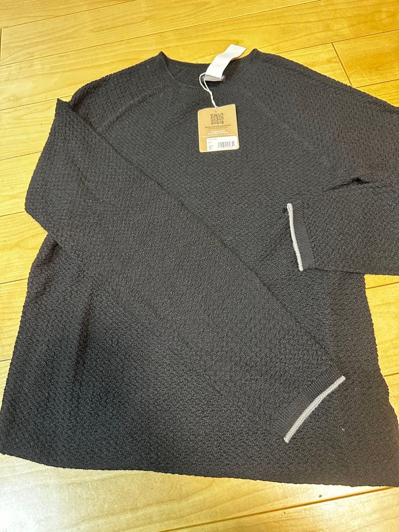 最終値下げ 新品未使用 Patagonia キャプリーンエア クルー Mサイズ