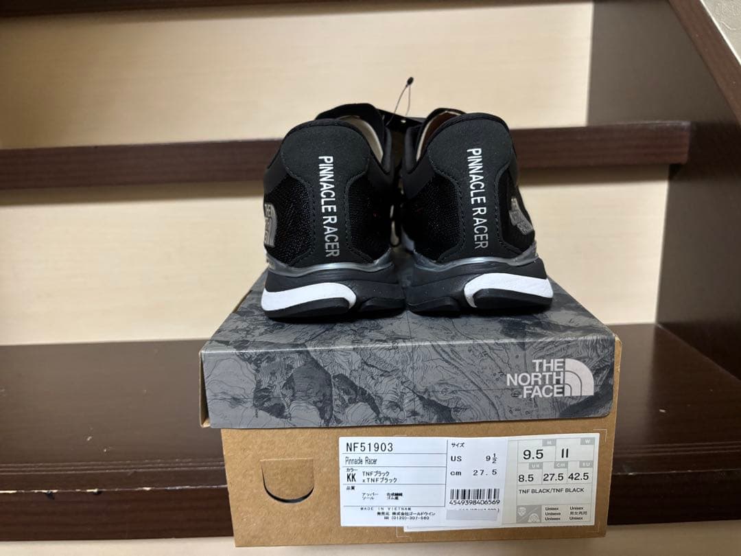 ノースフェイス　ランニングシューズ　ブラック　新品　27.5cm
