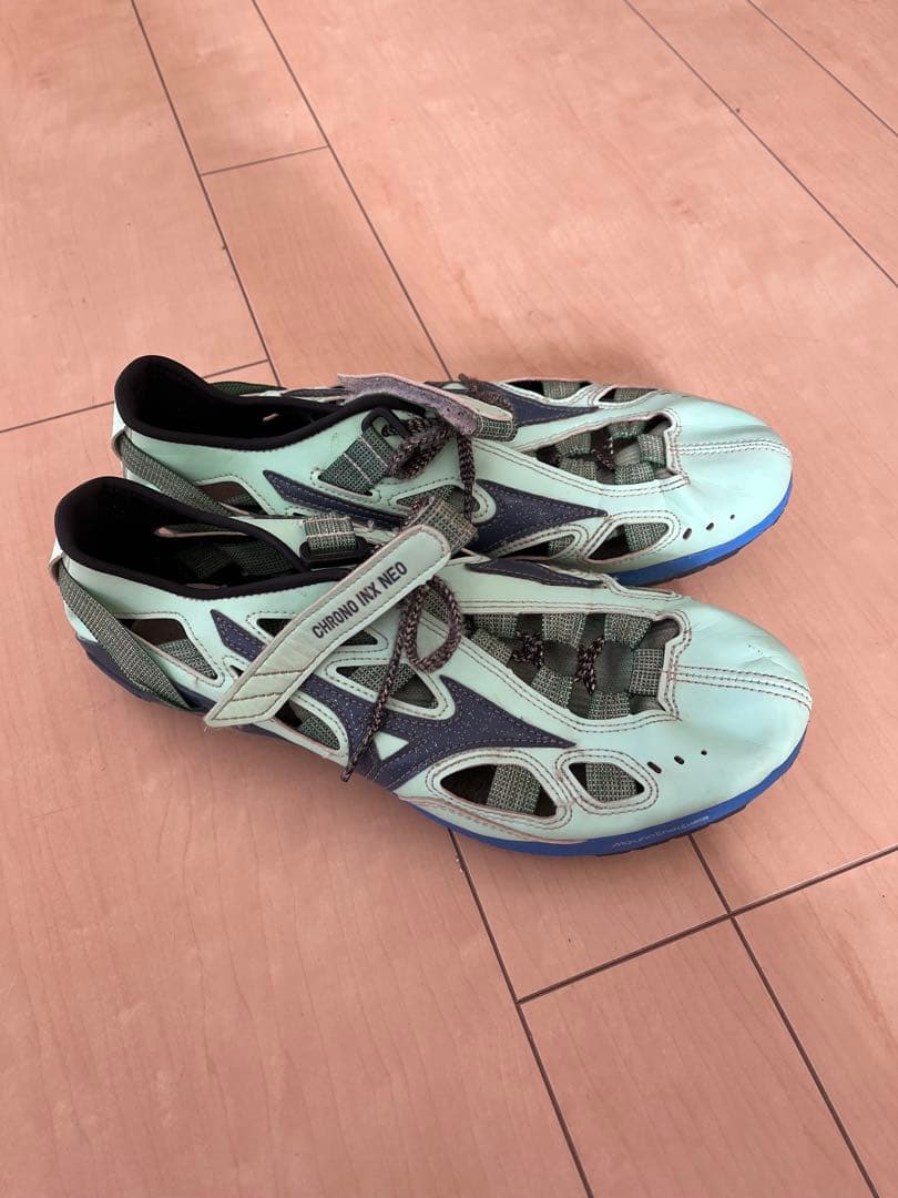 ミズノ　クロノインクスネオJapan 25.0cm