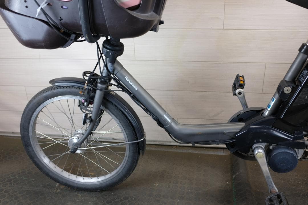 ♡ののたん♡ )パナ ギュット3段13.2Ah（5点灯）充電器あり 前カゴ