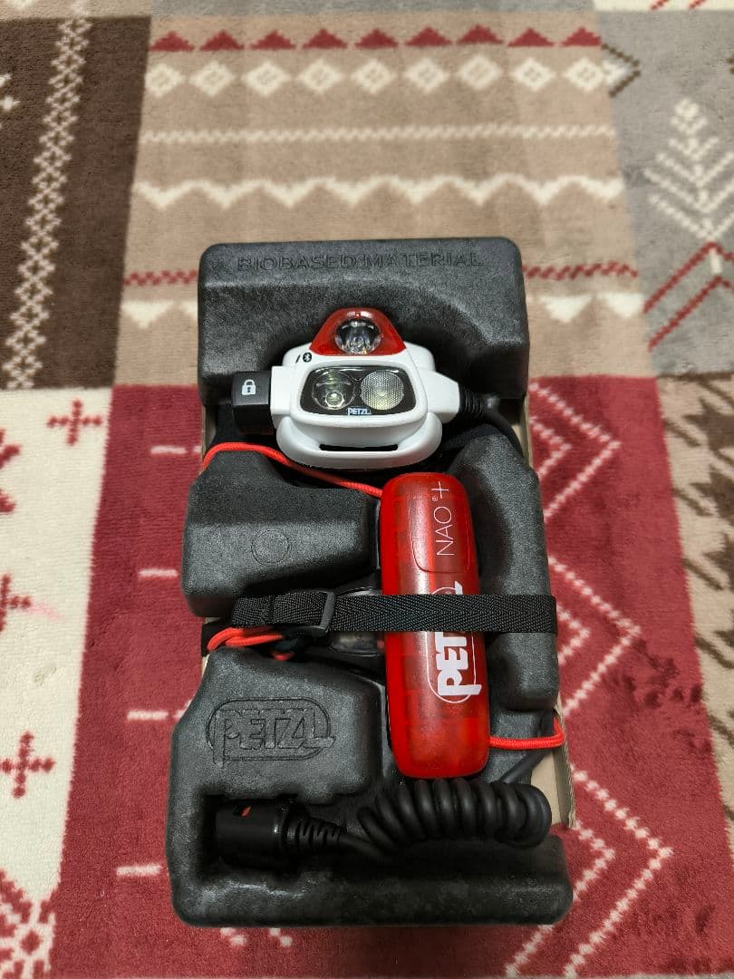 Petzl NAO+ ヘッドランプ 750ルーメン