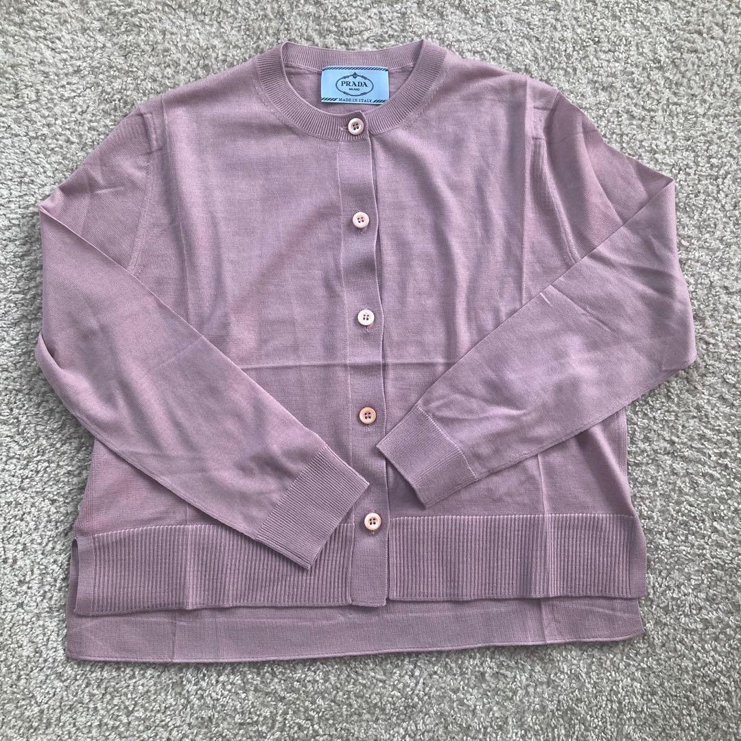 週末限定値下げ　PRADA 薄紫に近いピンクカーディガン サイズ36