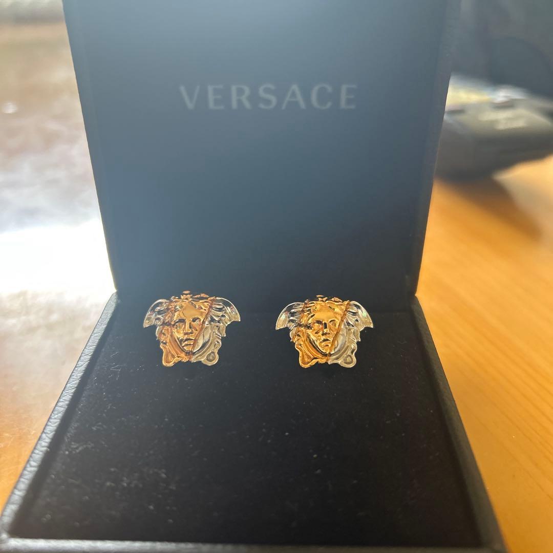 VERSACE メデューサモチーフ ピアス