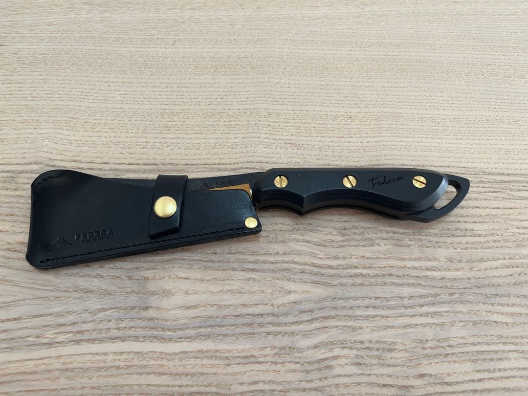 フェデカ 鍛造バトニング鉈 プレーンブラック