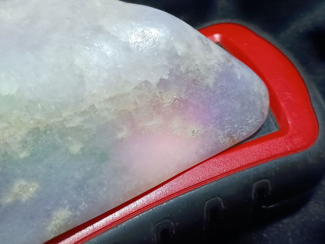 ミャンマー産ラベンダーヒスイ