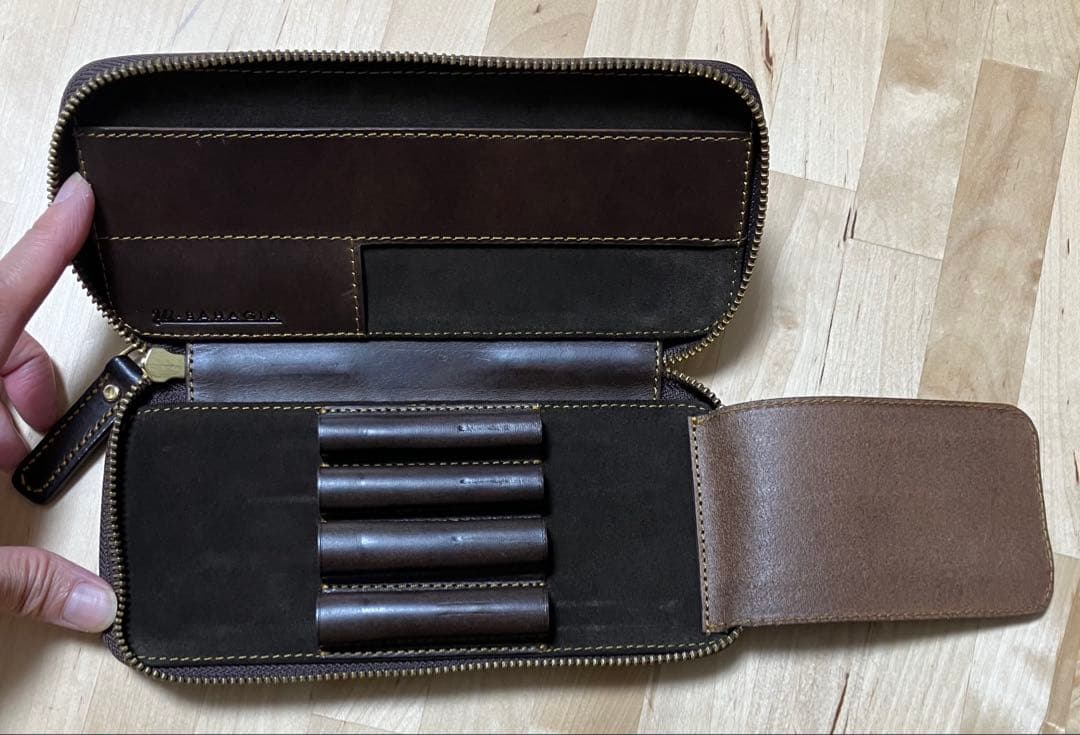 ババギア ペンケースラウンドジップ型 プエブロ タバコ/ブッテローブラウン