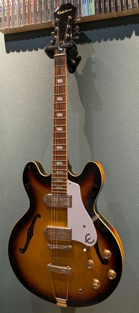 Epiphone Casino VS エピフォン　カジノ　ギター フルアコ