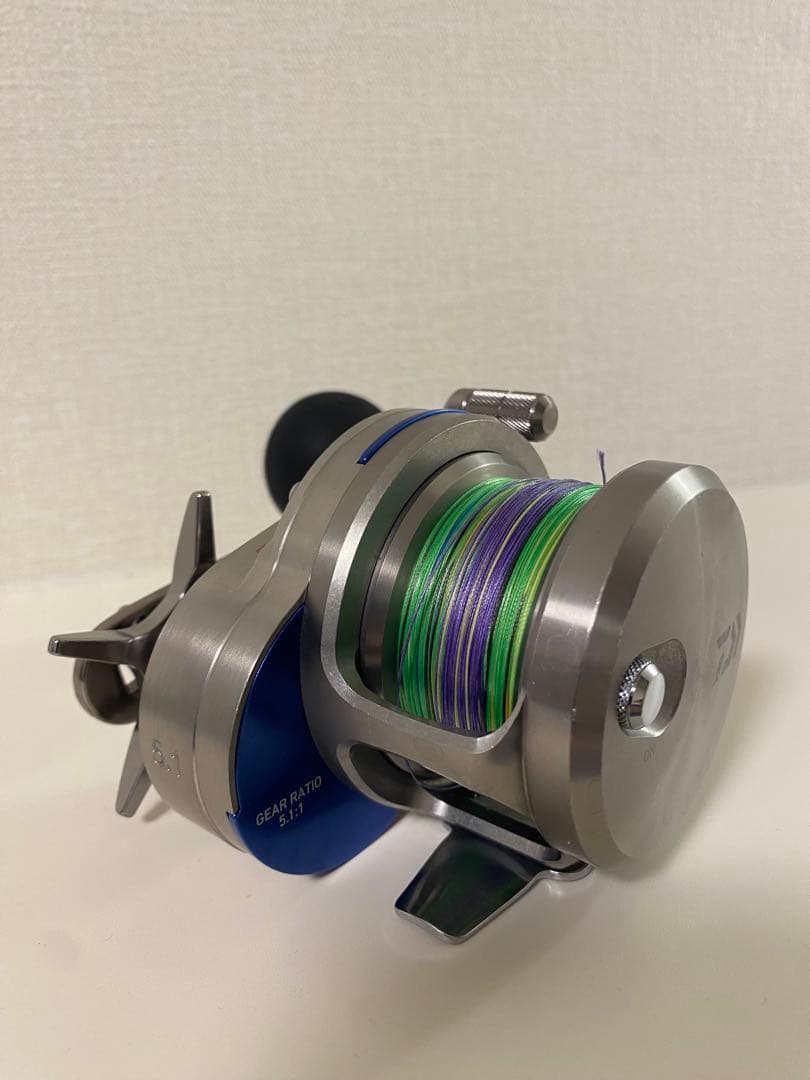 ダイワ　SALTIGA 35N ベイトリール 収納袋付き