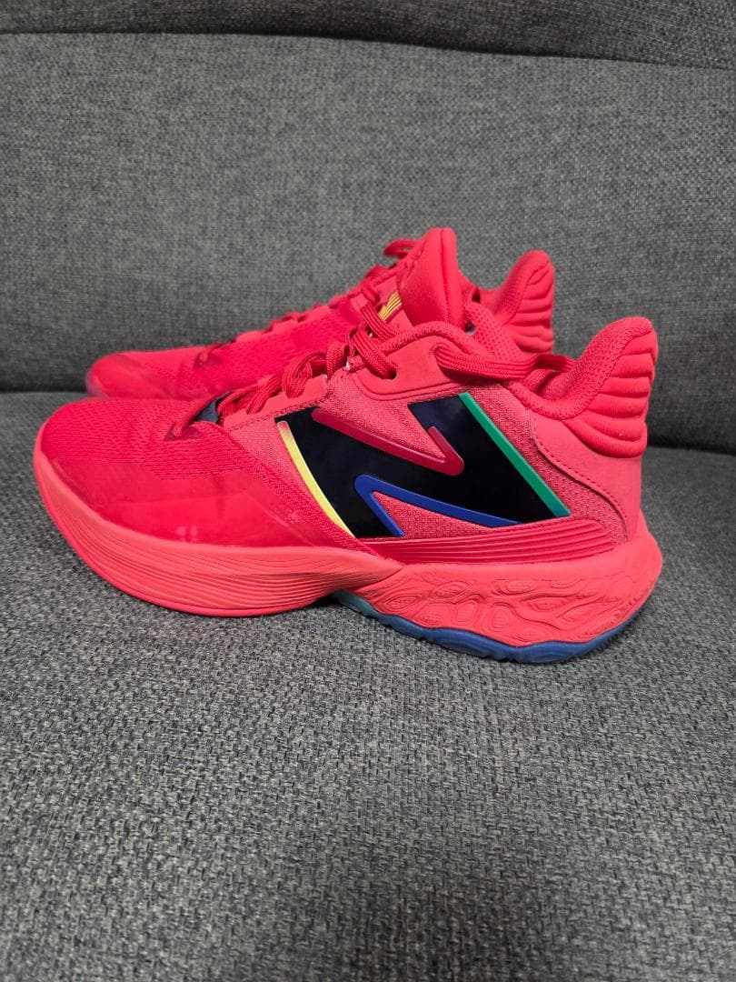 New Balance バスケットボールシューズ