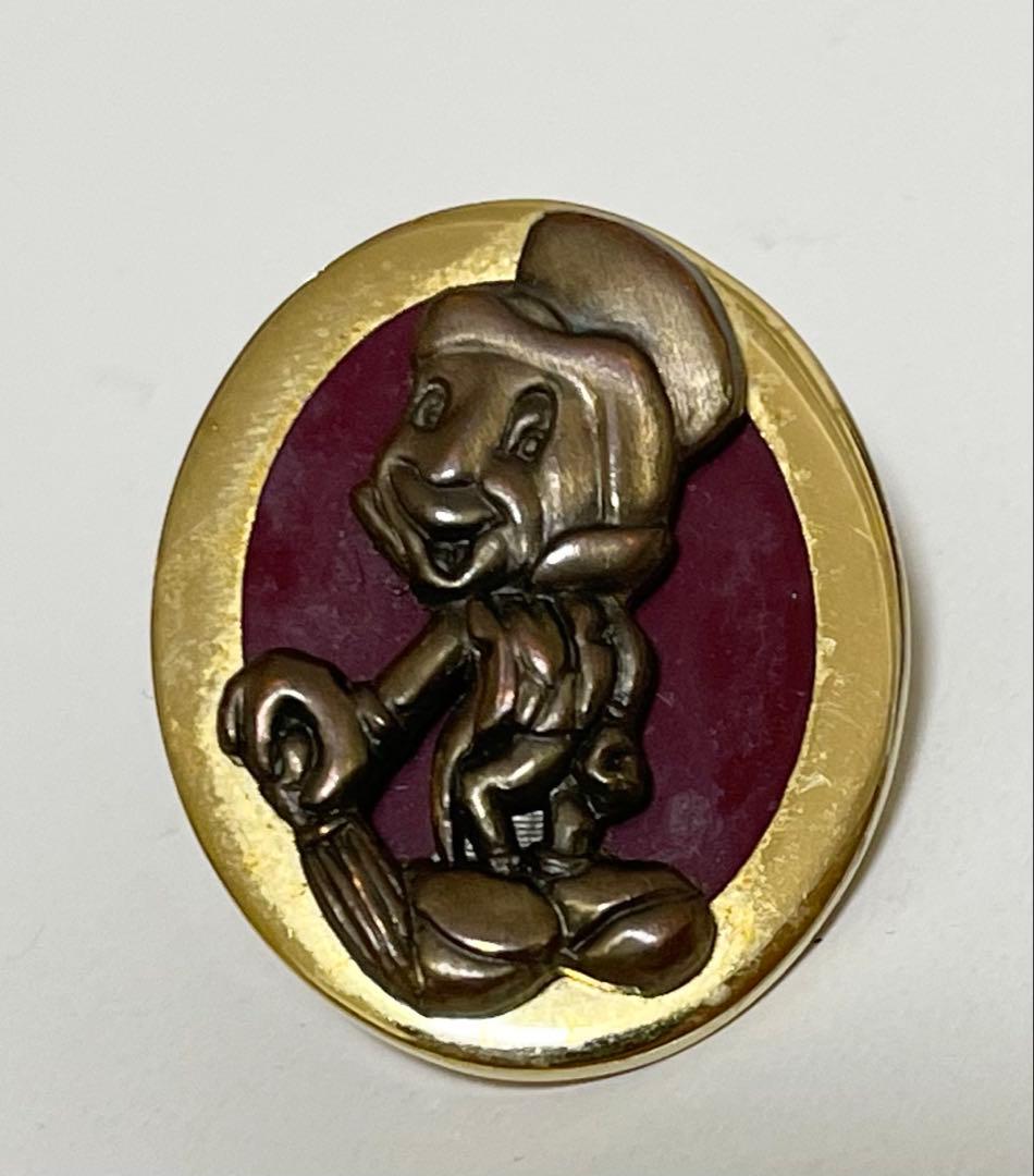 ディズニー　キャスト　トレーナーピン　ジミニークリケット　ピン