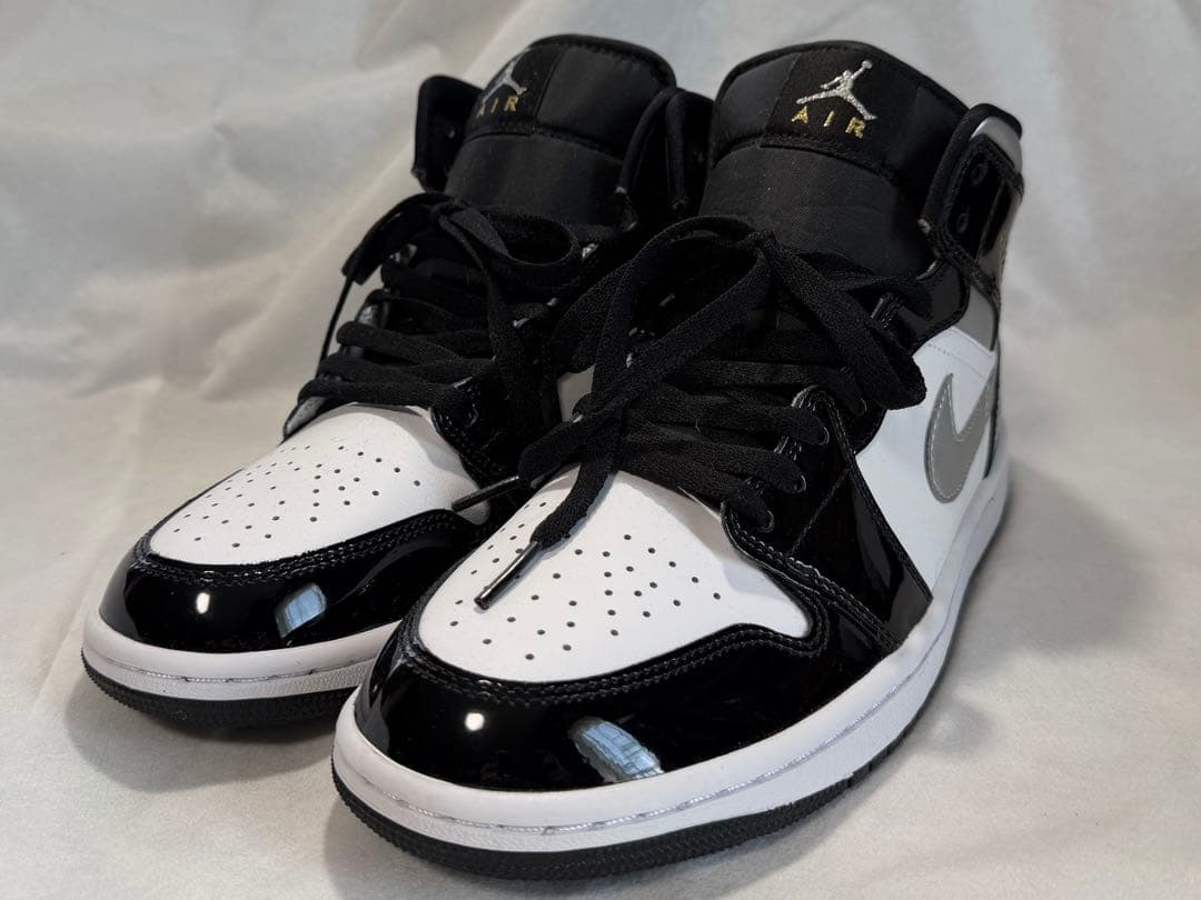 値下げ中！Nike Air Jordan 1 Mid Black